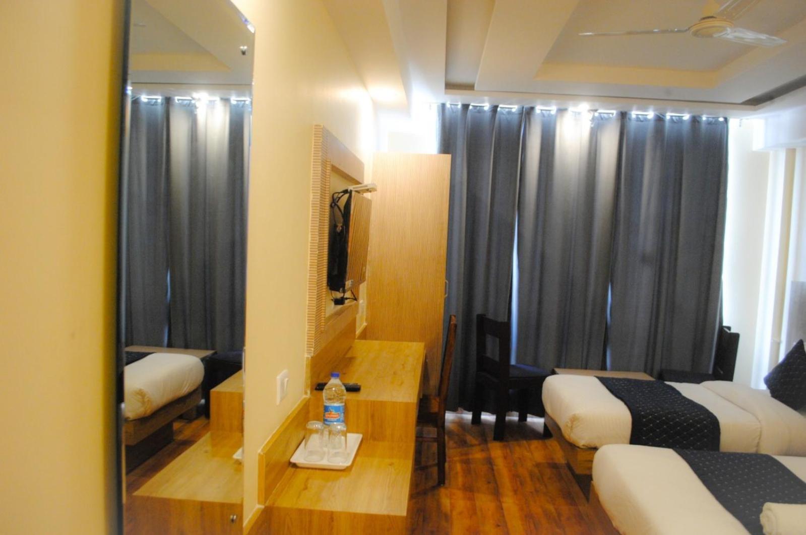 The Fragrance Hotel Katra  Extérieur photo